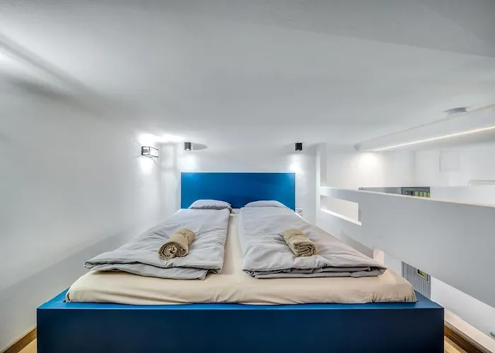 Nightlife Nest شقة