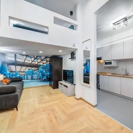 Nightlife Nest Апартаменты