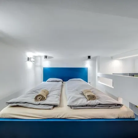 Nightlife Nest Apartment